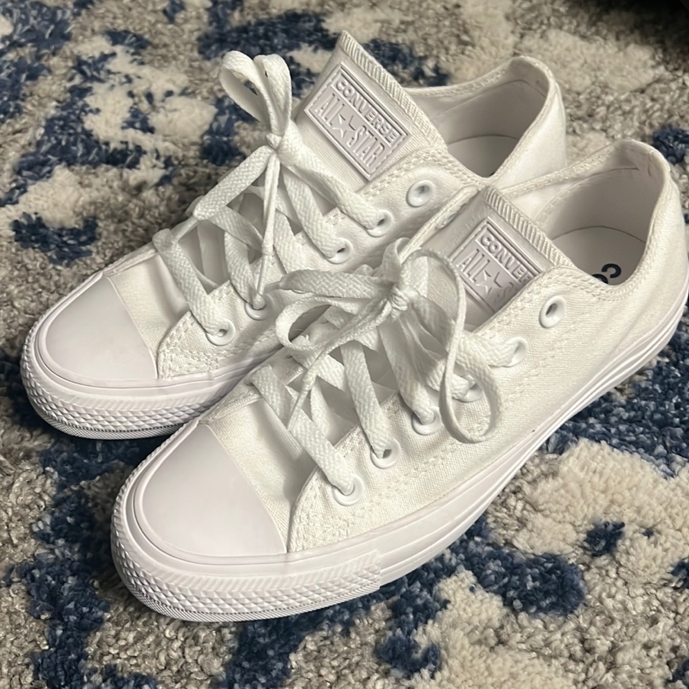 All white converse WMS 7